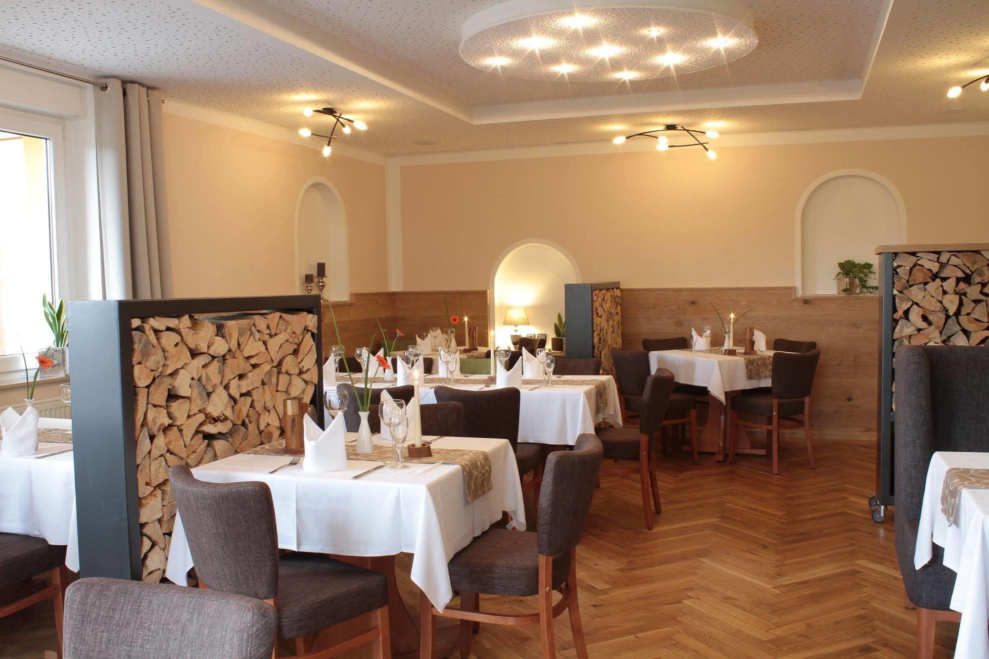 Hotel Restaurant Zwergschloesschen Gera Eksteriør billede